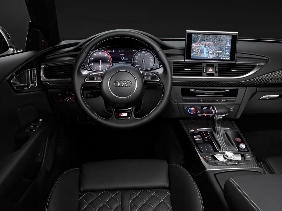 Торпедо Audi S7 Sportback 2012 года  (NA) (фото 12 из 16)